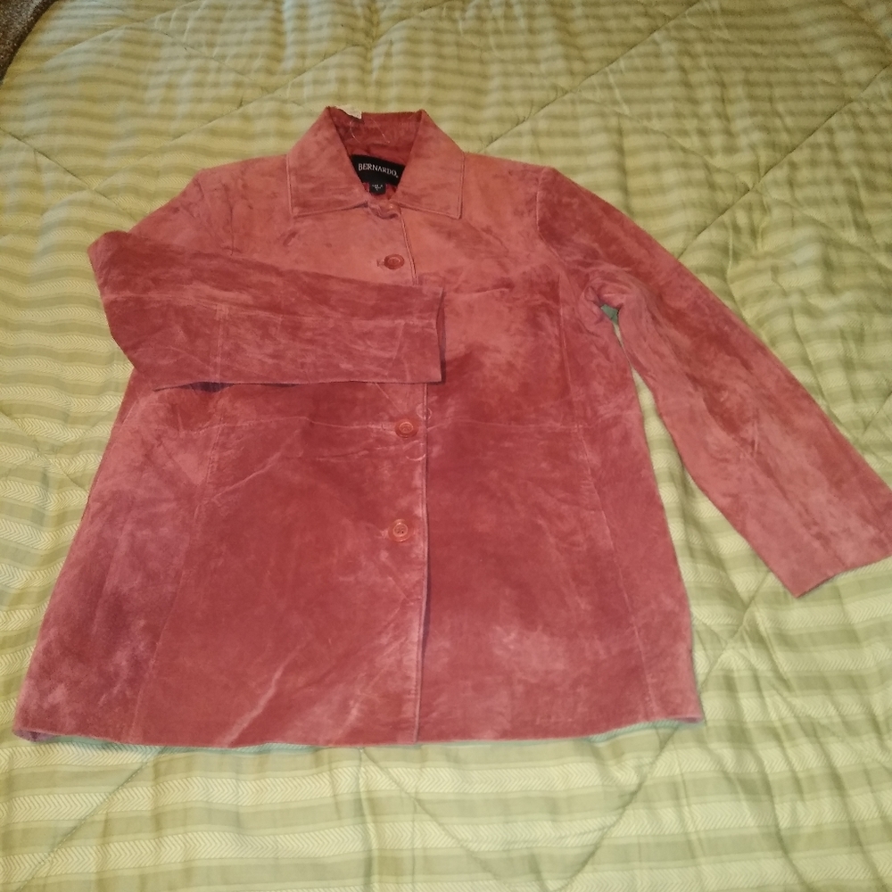 Gorgeous Women's Suede Leather